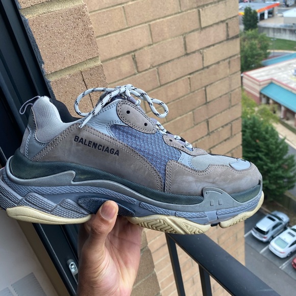 Balenciagas Size 12 men - Picture 4 of 5